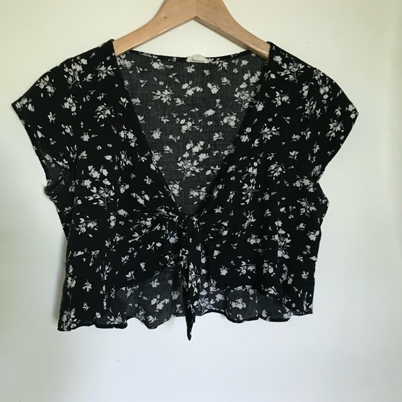 Floral wrap top - Picture 1 of 2